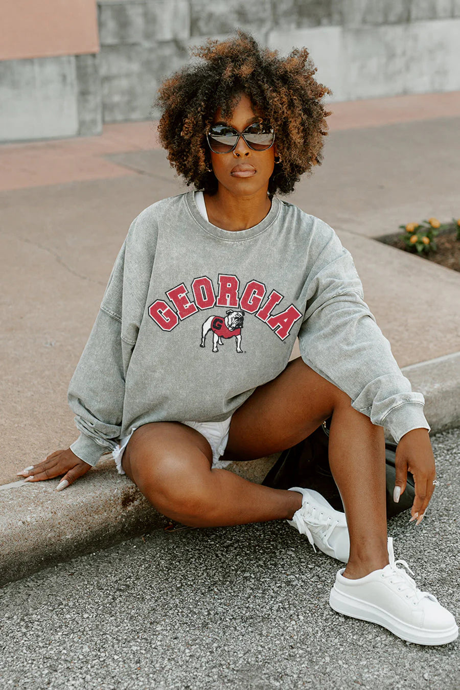 GEORGIA BULLDOGS PLAY THE GAME FADED WASH PULLOVER