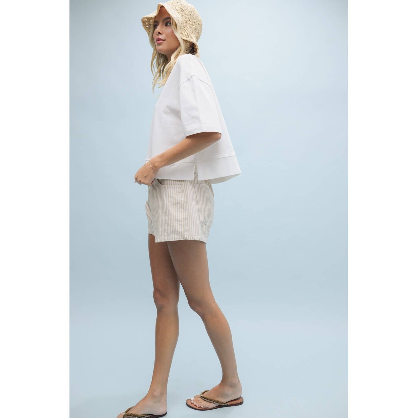 BOXY KNIT TOP WITH SIDE SLITS / WL25-10081
