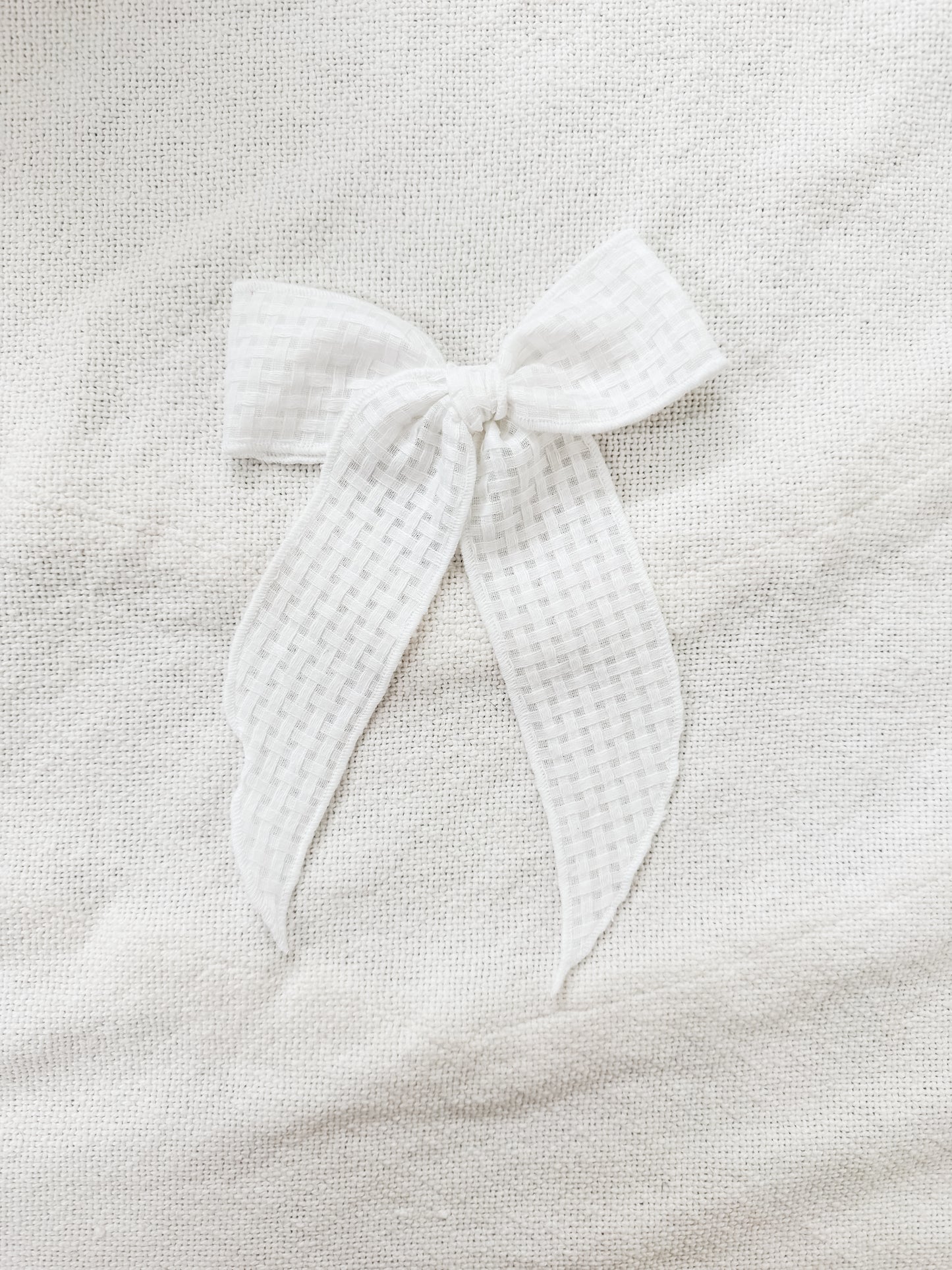 WOVEN WHITE // FAY BOW