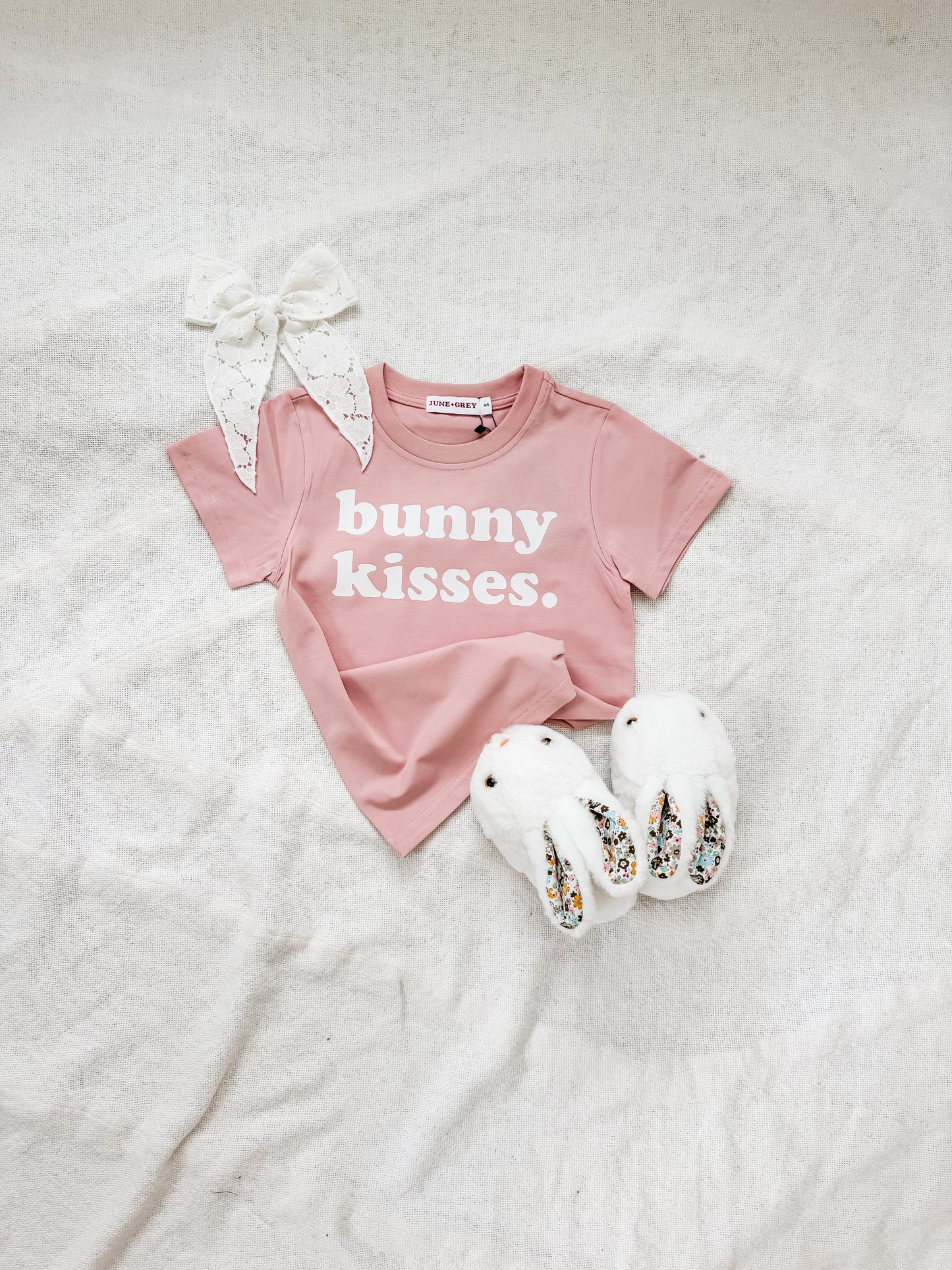 bunny kisses (pink)