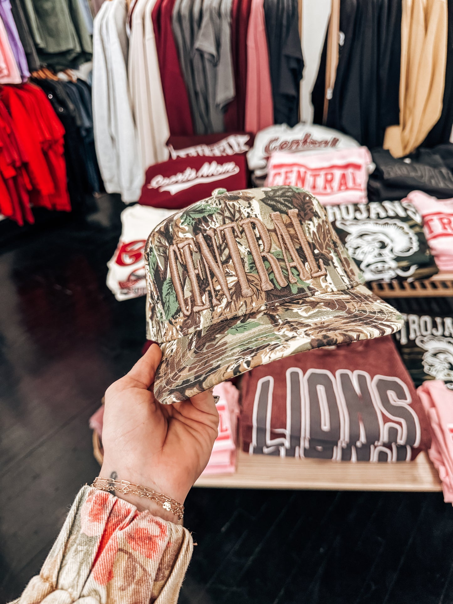 CENTRAL CAMO TRUCKER