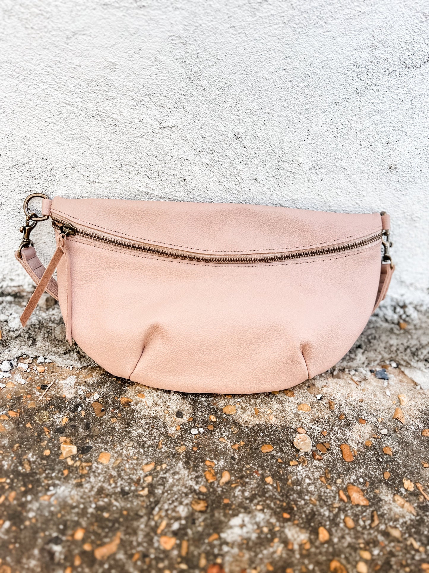 ABLE Berkeley Belt Bag Pebble