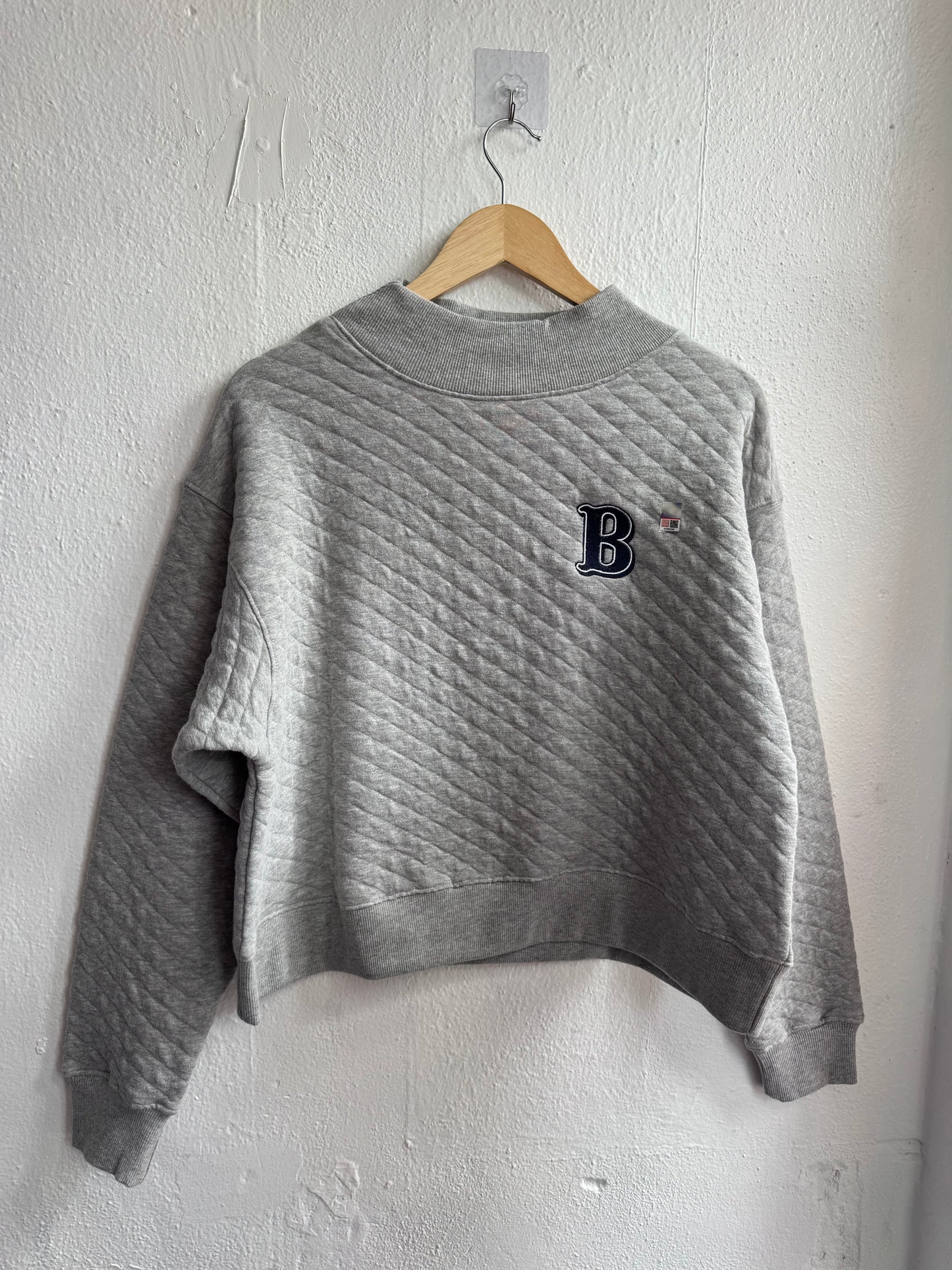 BERRY Gray mockneck