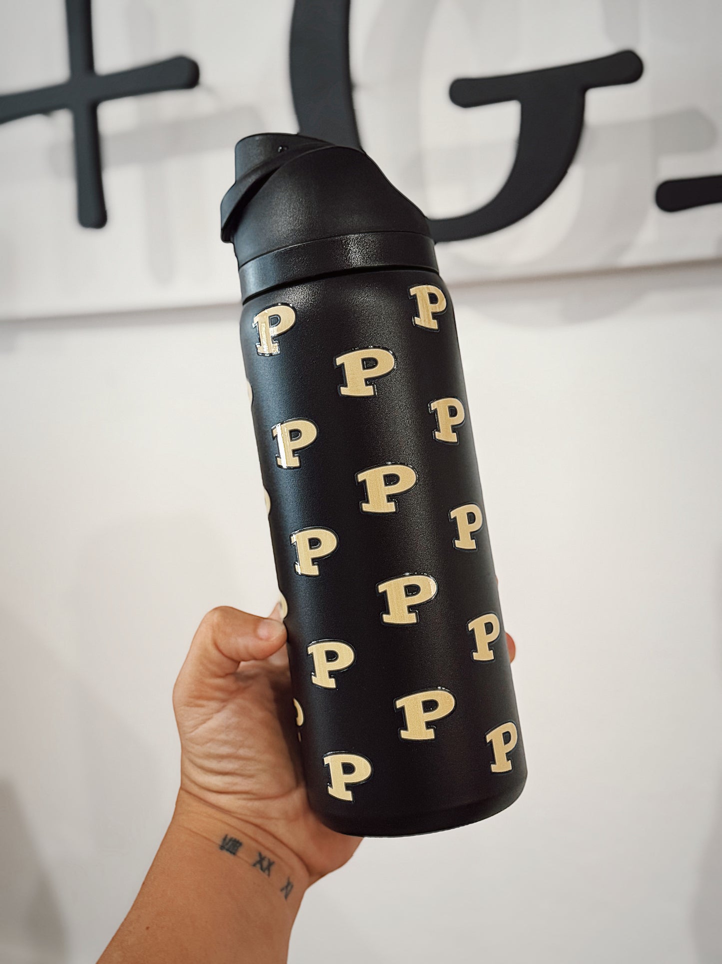 PEPPERELL 32oz water bottle