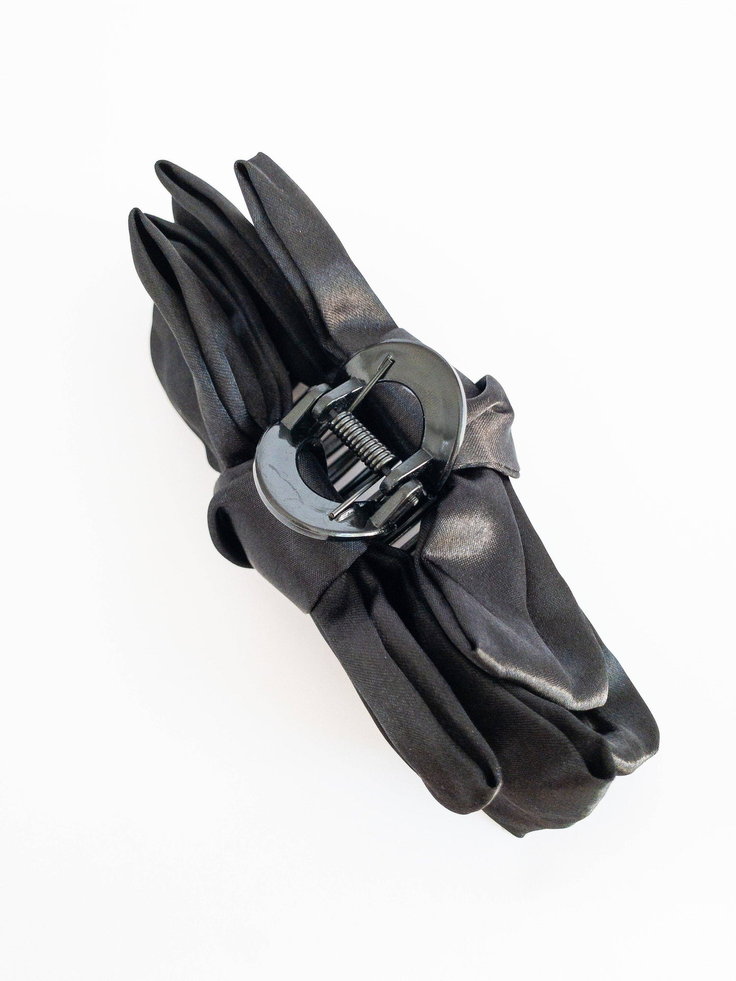 Mia Bow Hair Claw Clip in Jet Black