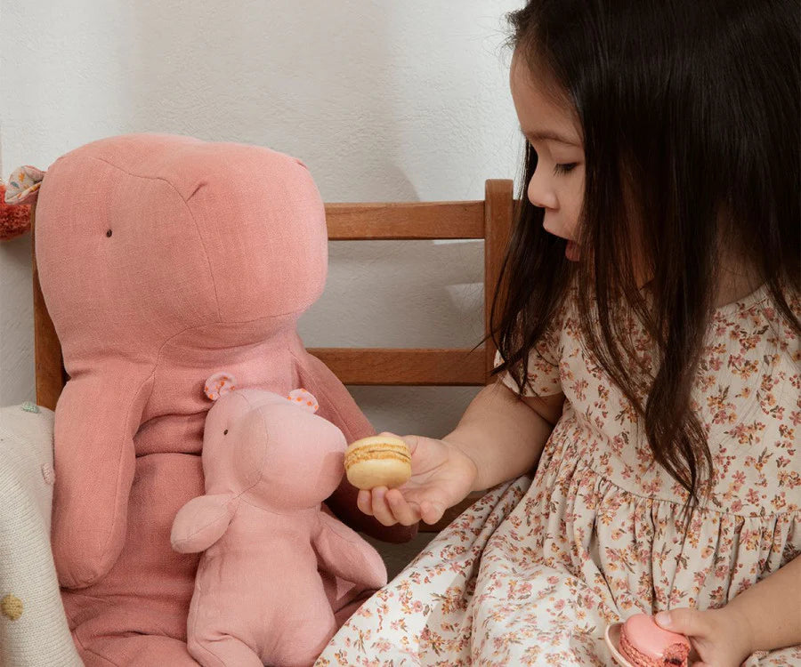 Safari friends, Small Hippo- Soft rose