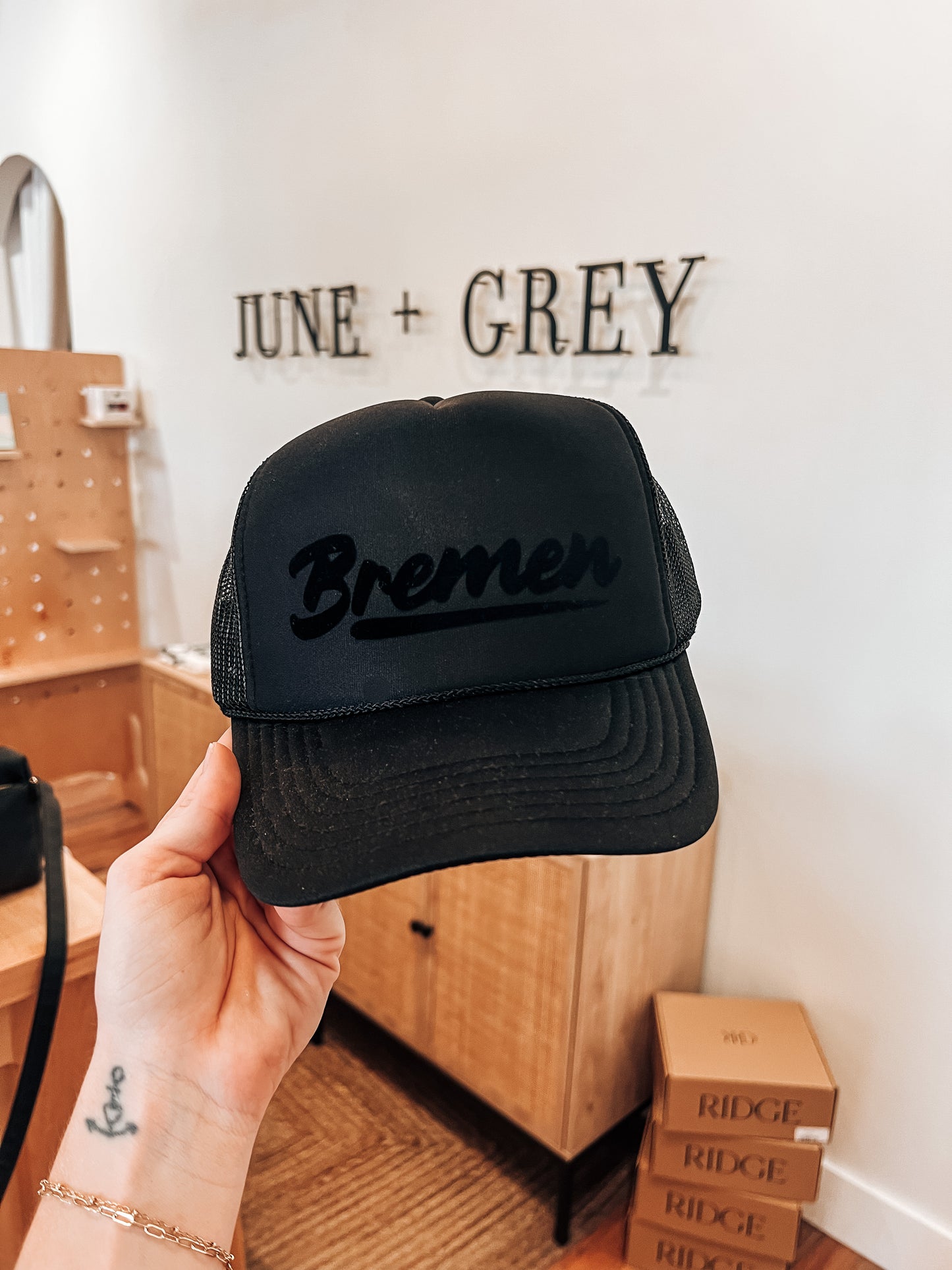 BREMEN black out trucker