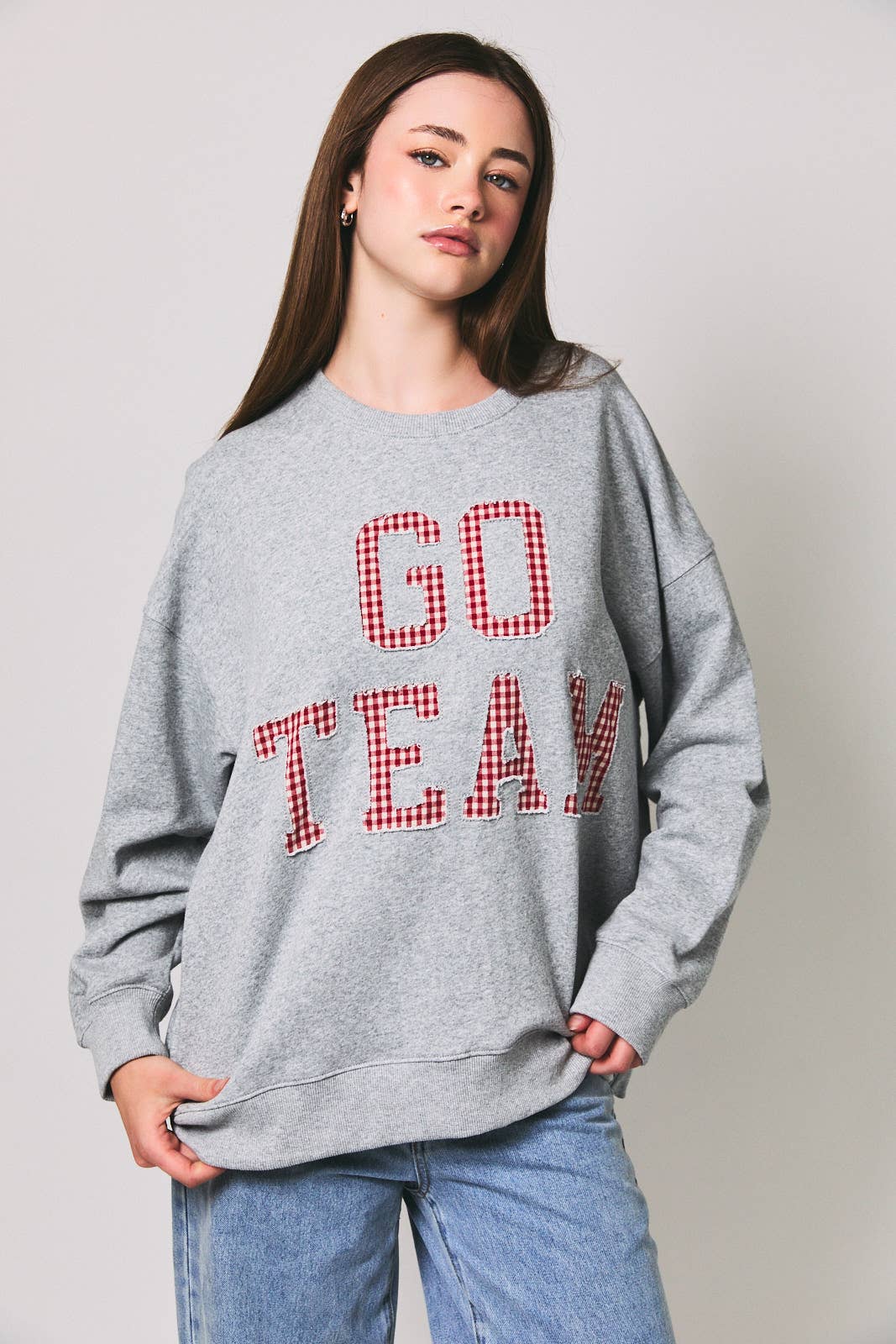 SWEATSHIRTS WITH "GO TEAM" GRAPHIC