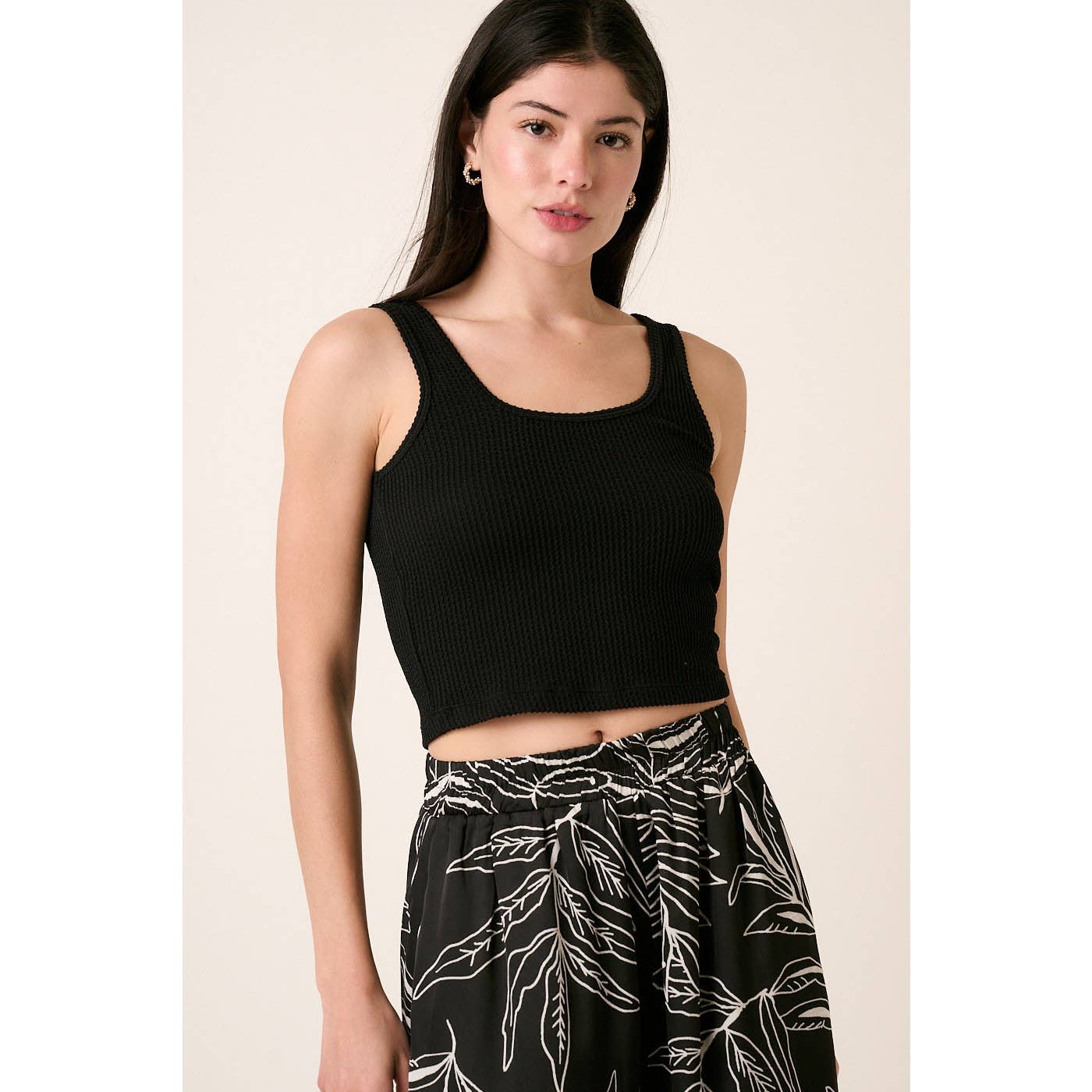 URBAN RIB KNIT SCOOP NECK CROP TANK TOP