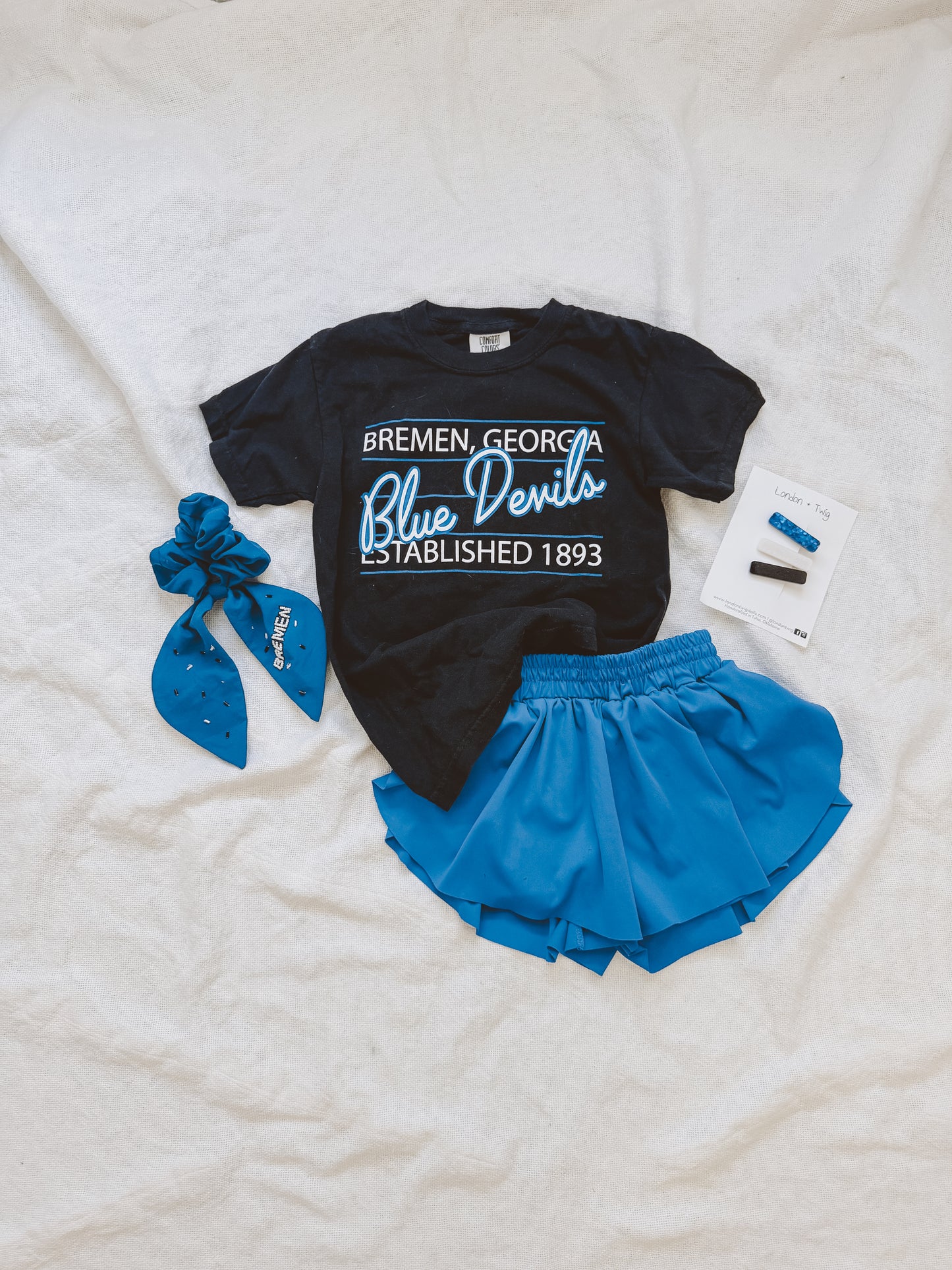BLUE DEVILS neon sign tee