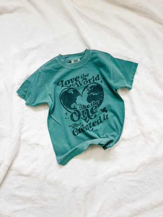 LOVE THE WORLD tee