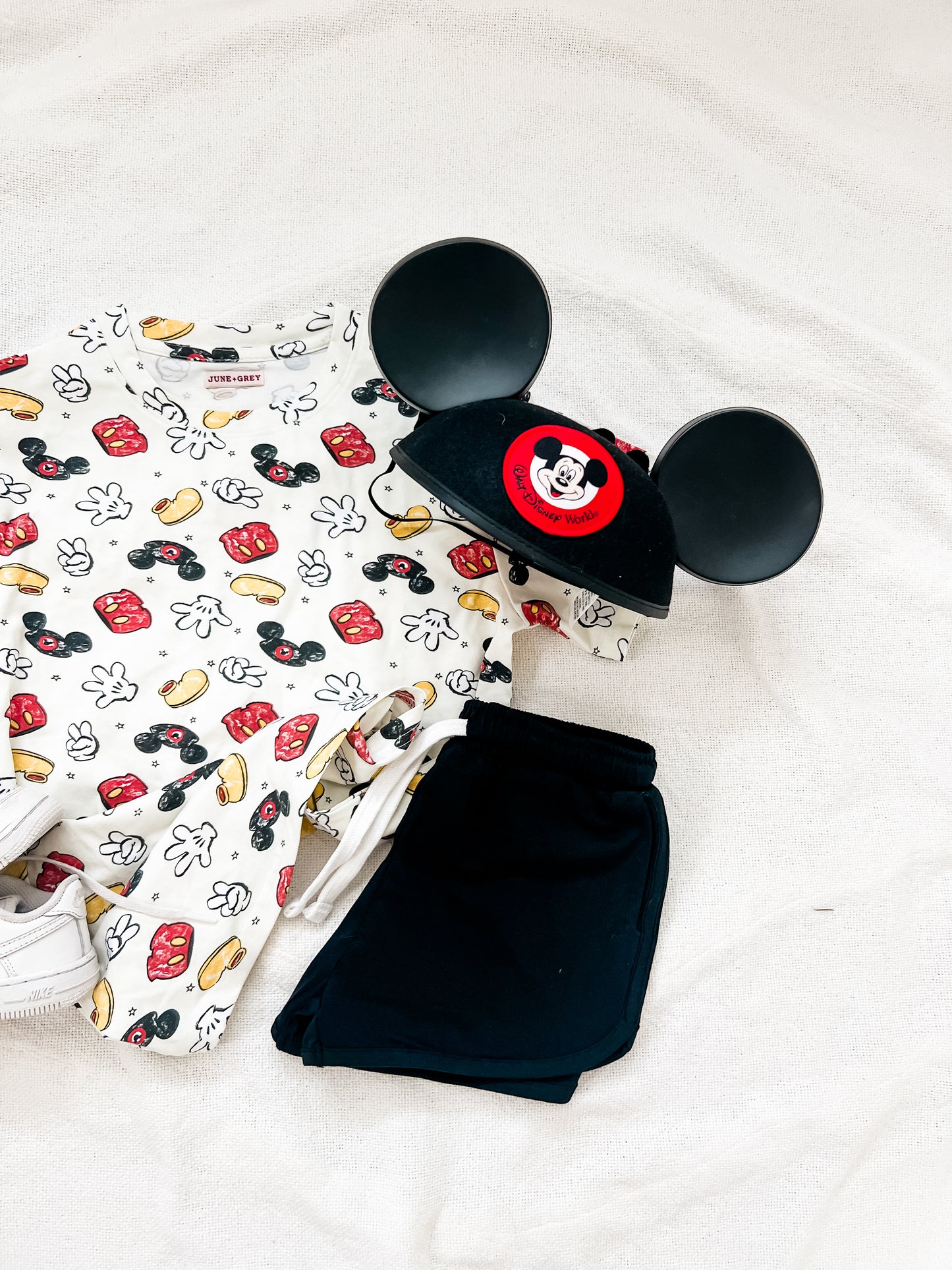 MAGIC MOUSE tee