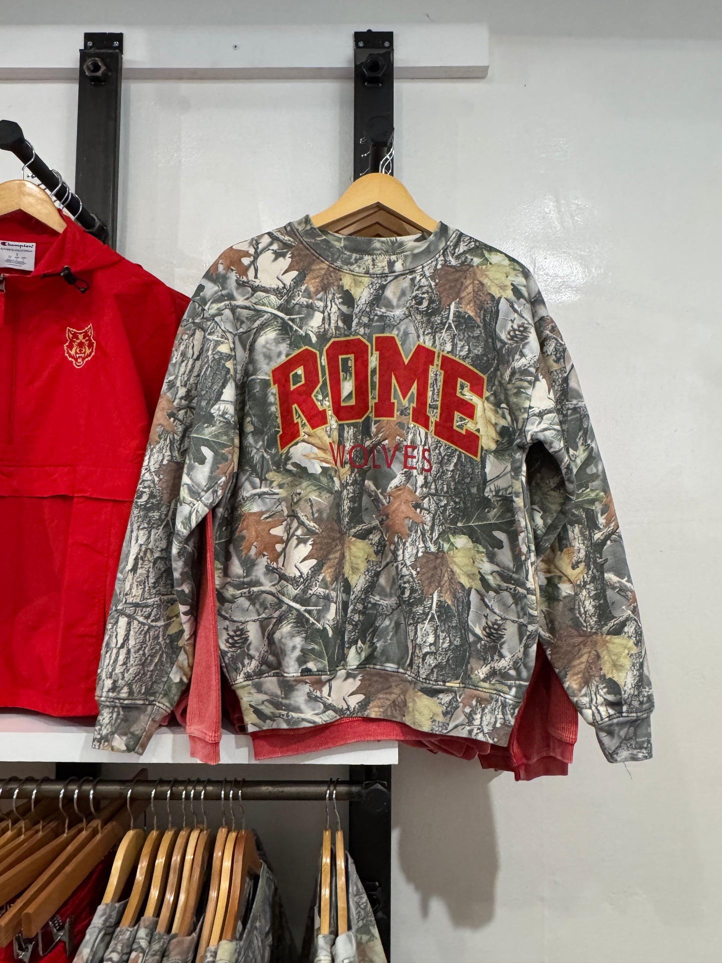 ROME WOLVES Camo Sweatshirt