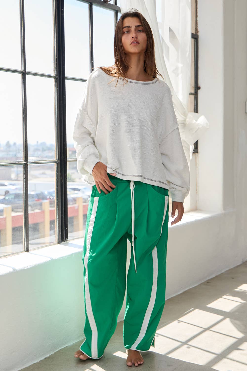 IP5540 Windbreaker Pants With Contrast Stripe