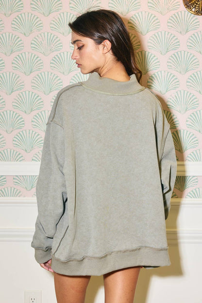 IT2594-3 Vintage Wash Print Oversized Sweatshirt
