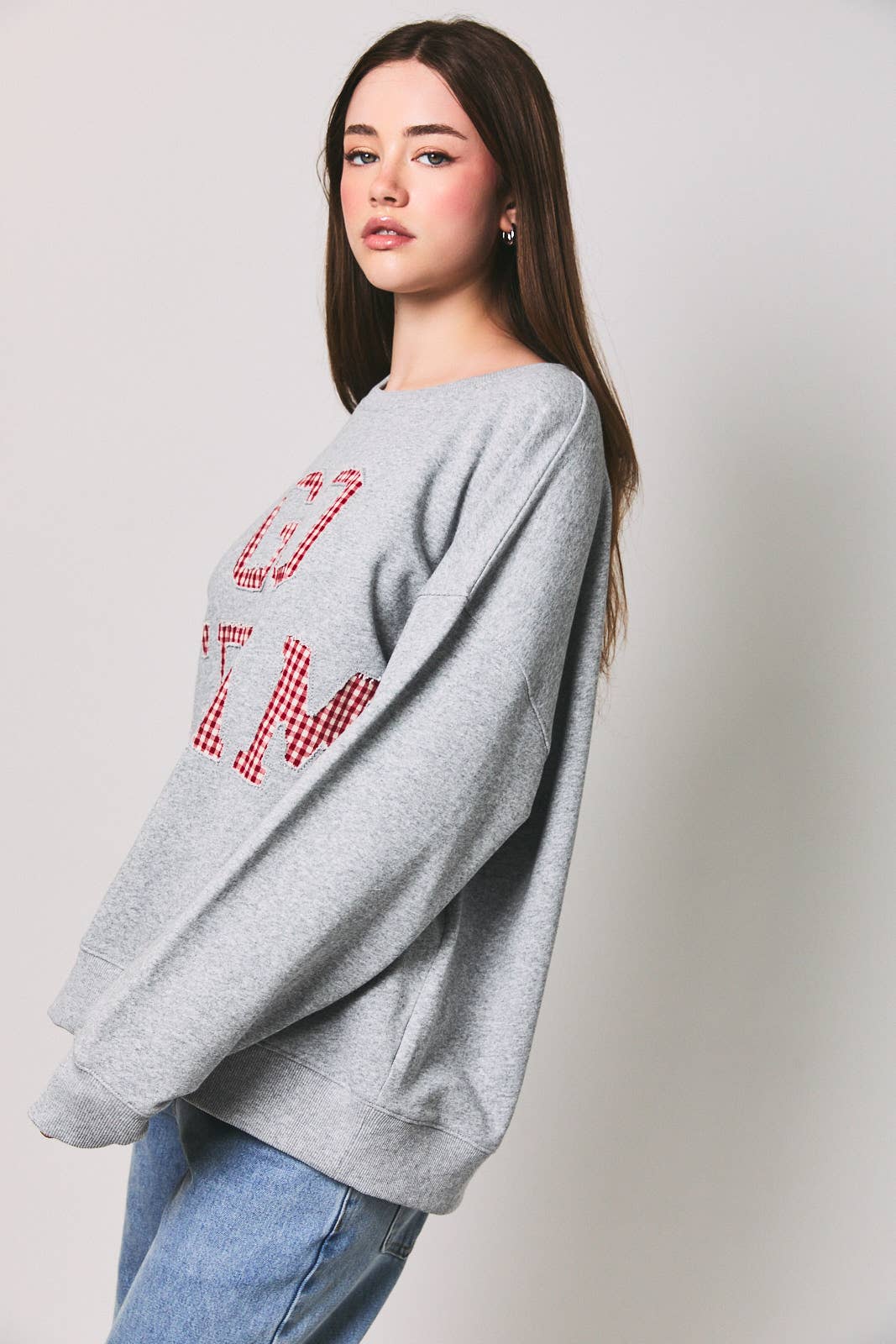 SWEATSHIRTS WITH "GO TEAM" GRAPHIC