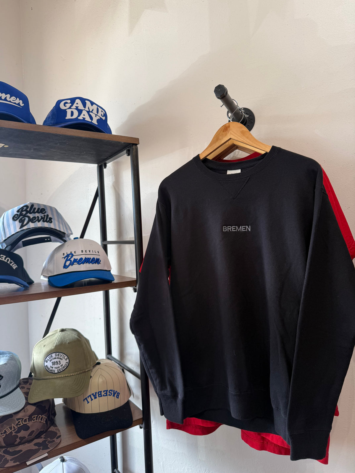 BREMEN black embroidered sweatshirt