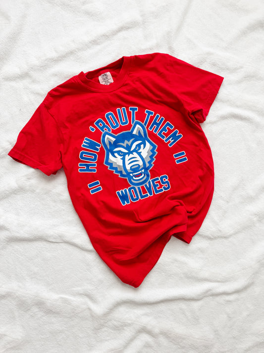 HOW BOUT THEM WOLVES (UWG) tee