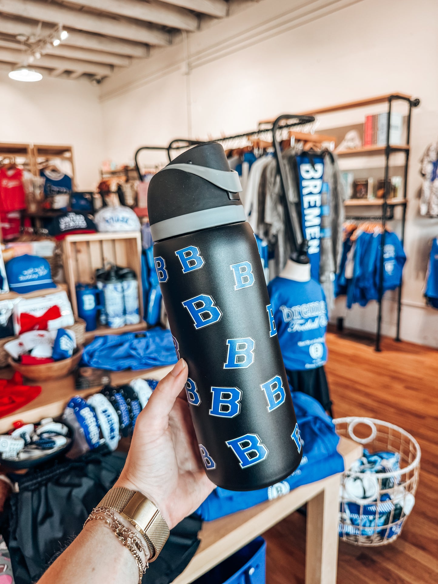 BREMEN 32oz water bottle