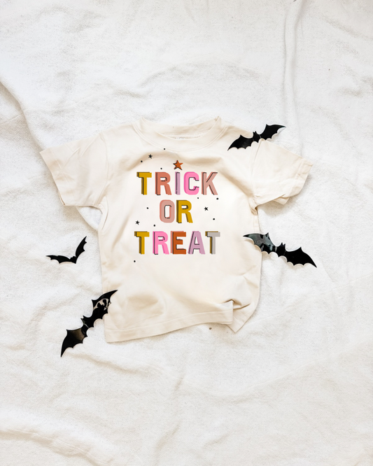 festive HOCUS POCUS tee
