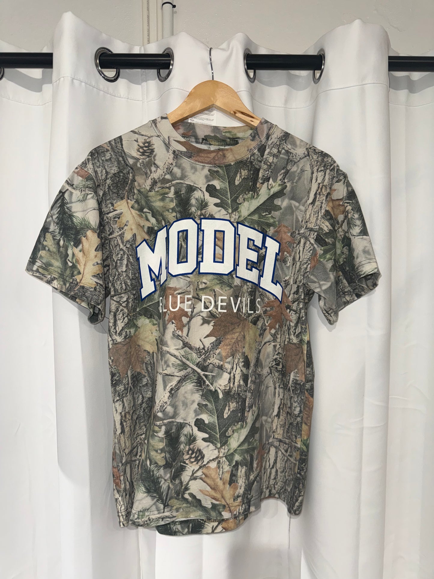 MODEL BLUE DEVILS Camo Tee