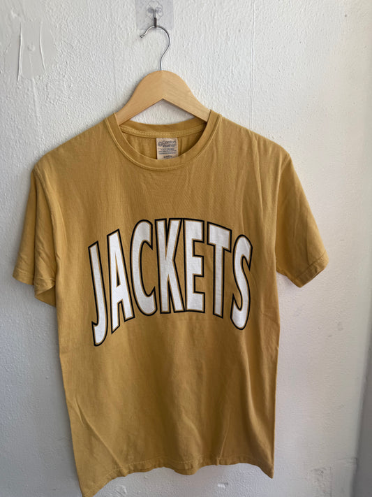 JACKETS tee