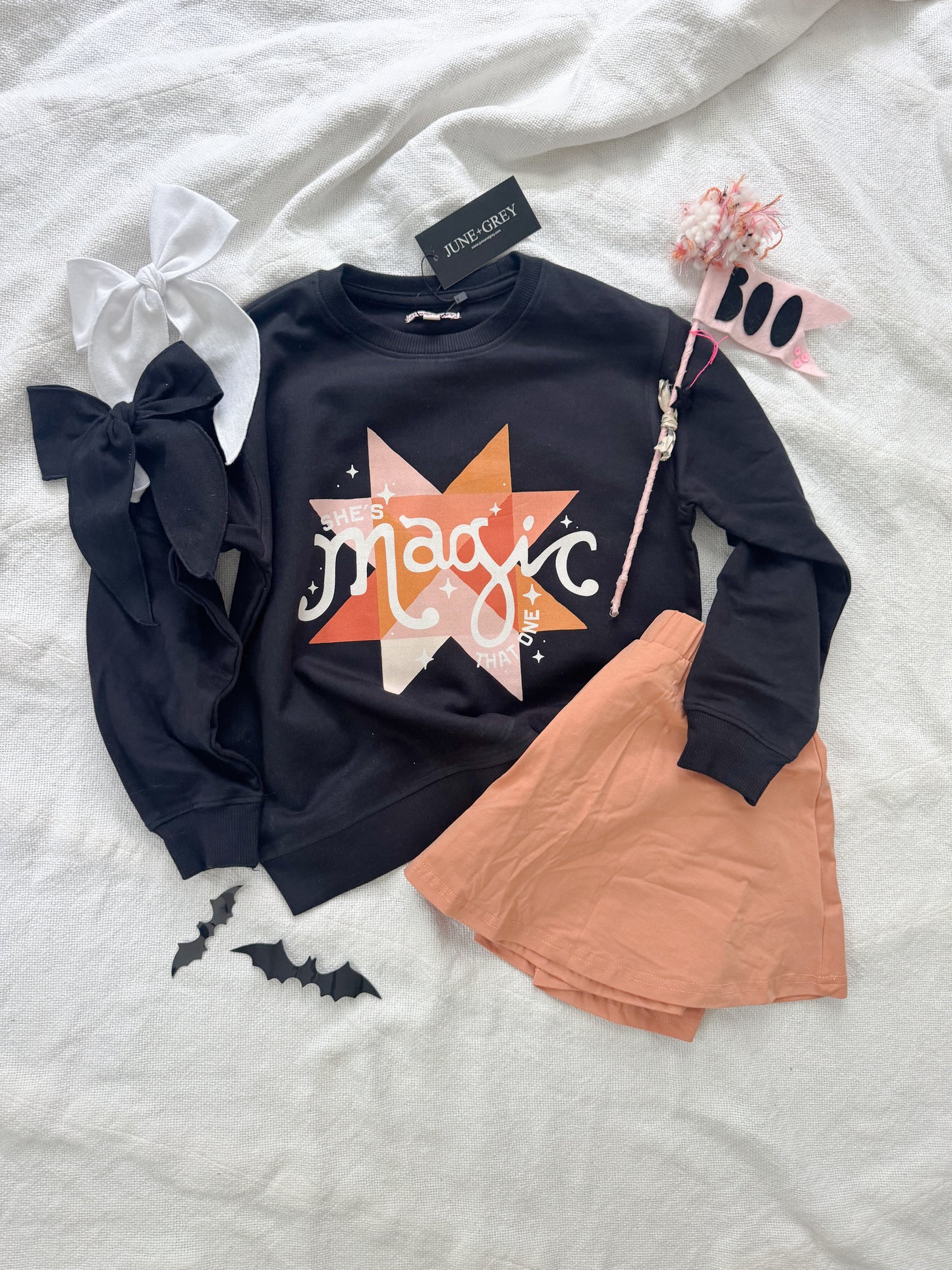 SHE'S MAGIC sweatshirt
