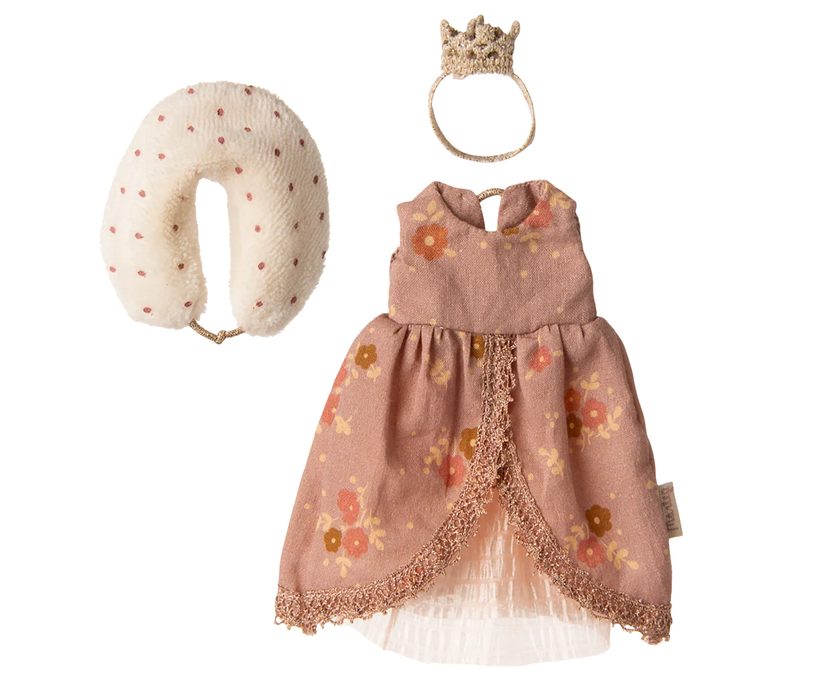 Queen dress, Mum mouse