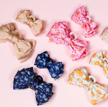 Satin Bow Claw Clip–Black