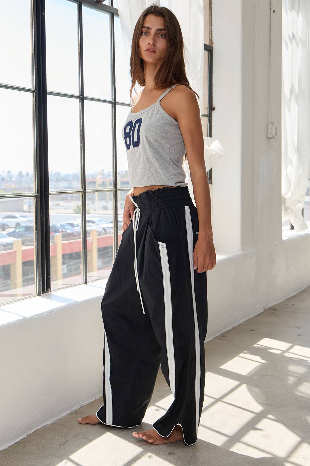 IP5540 Windbreaker Pants With Contrast Stripe