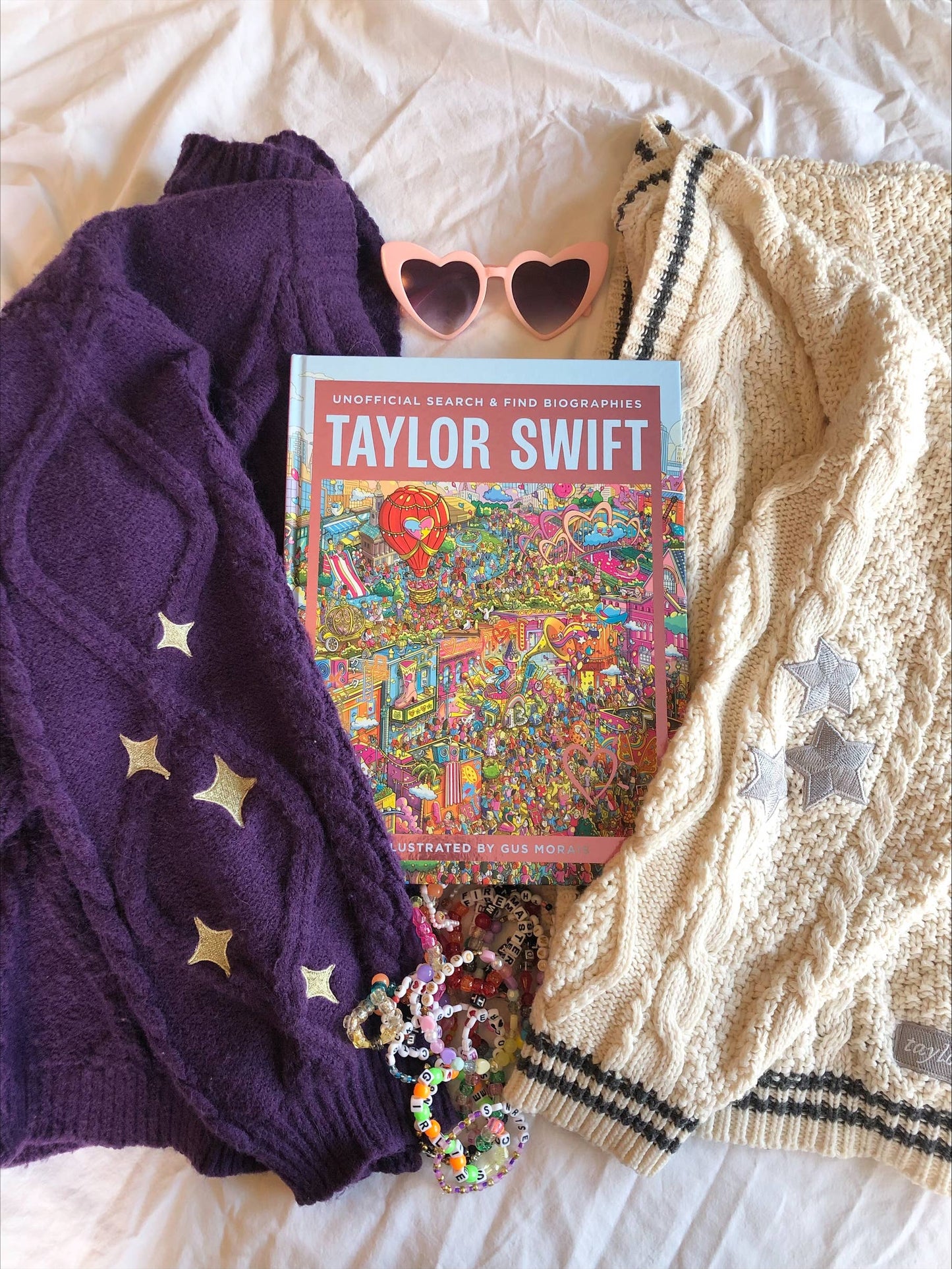 Taylor Swift: Unofficial Search & Find Biographies
