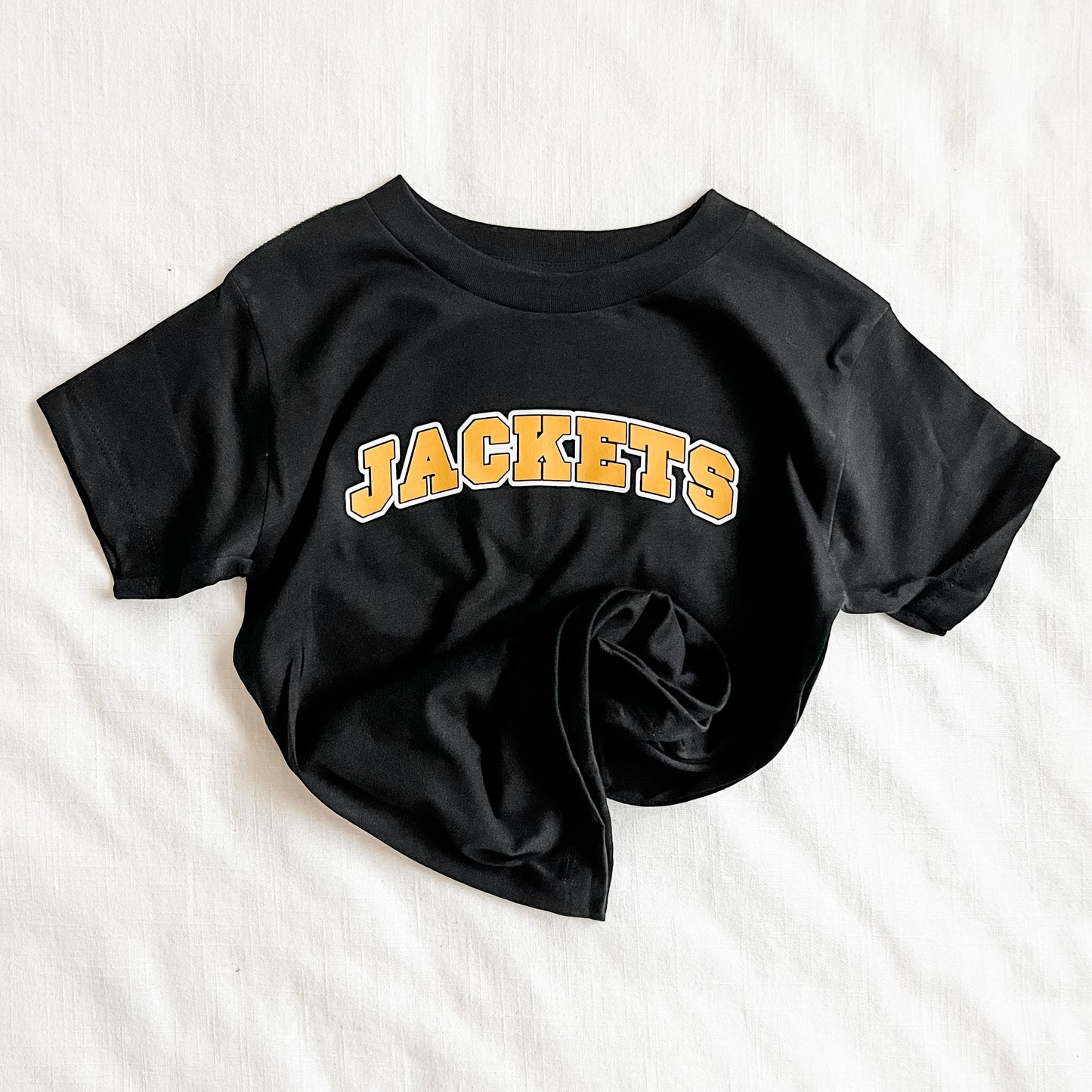 JACKETS tee