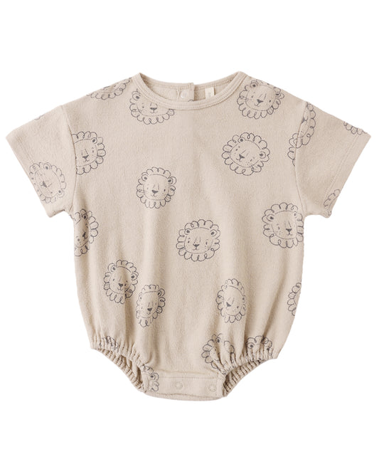 RELAXED SHORT SLEEVE BUBBLE ROMPER LION