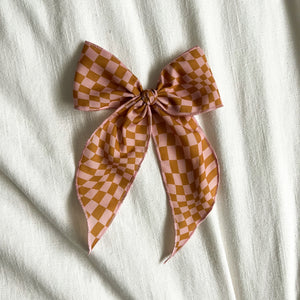 checkered bow